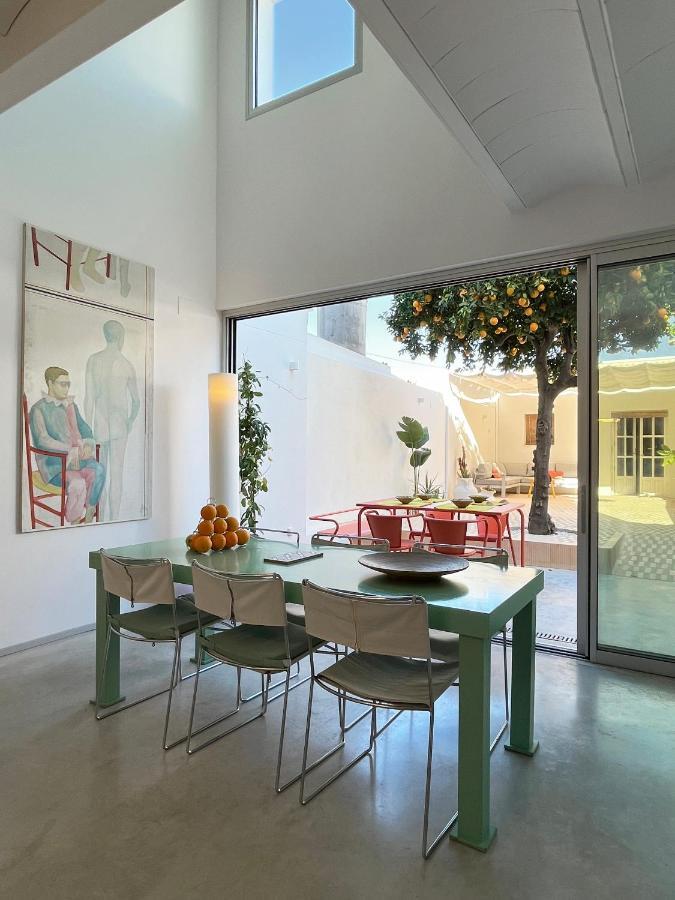 Design & Art, Patio With Orange Tree, Near Seville Carrion de Los Cespedes Exterior foto