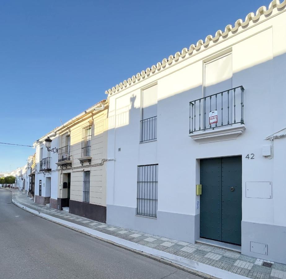 Design & Art, Patio With Orange Tree, Near Seville Carrion de Los Cespedes Exterior foto